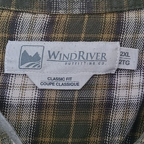 Wind River Classic Fit Green Plaid Fannel Shirt - Picture 3 of 9